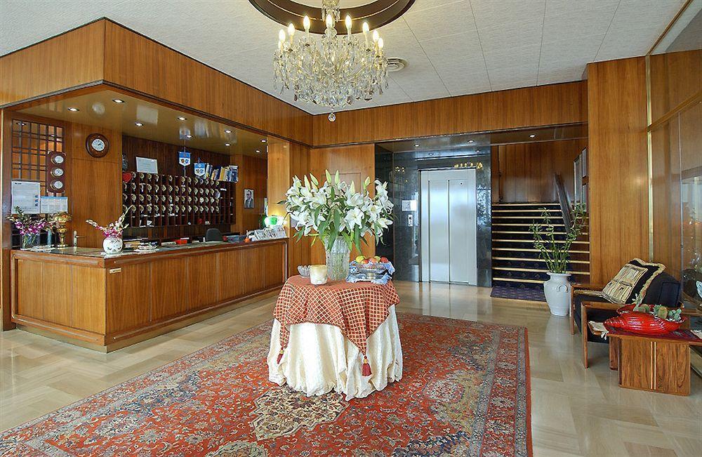 Hotel Universo Lido di Jesolo Exteriör bild
